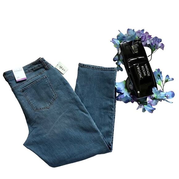 Style & Co. NWT Curvy Boyfriend Jeans Women 16 - Picture 1 of 11